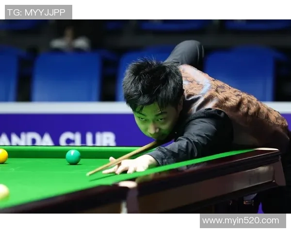 18岁天才挑战丹尼斯的巅峰对决谁将成为新一代的棋坛霸主